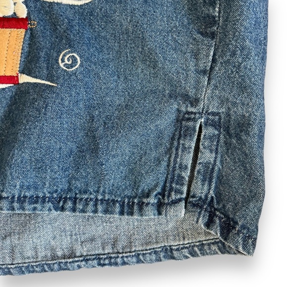 VTG Decorated Originals | Button Down Holiday Winter Jean Shirt - Picture 5 of 13